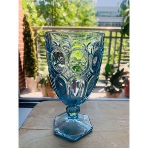 Colored goblet glassware set